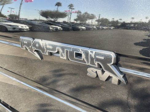 Used 2013 Ford F150 Raptor w/ Luxury Equipment Group image 9