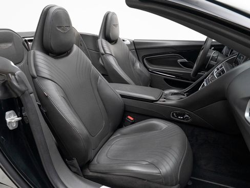 Used 2020 Aston Martin DB11 Volante RWD image 44