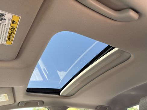 Used 2023 Honda Civic EX image 9