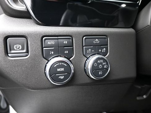 Used 2025 GMC Sierra 1500 Elevation w/ Preferred Package image 26