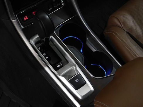 Used 2020 Subaru Ascent Touring AWD/4WD image 49