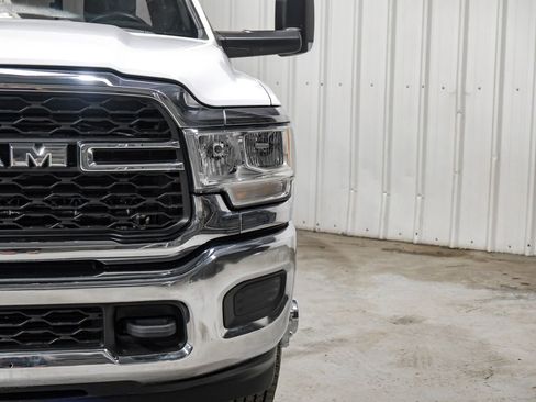 Used 2022 RAM 3500 Tradesman AWD/4WD image 40