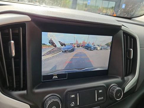 Used 2022 GMC Terrain SLT w/ Infotainment Package II image 23