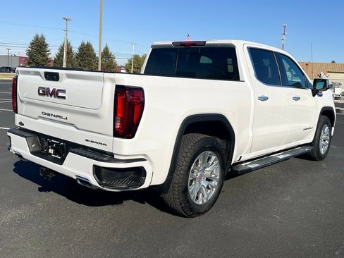 Used 2025 GMC Sierra 1500 Denali image 9