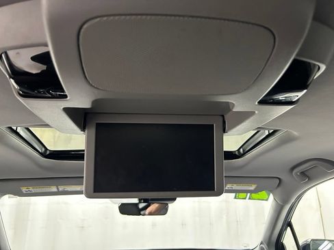 Used 2021 Honda Pilot Touring image 16