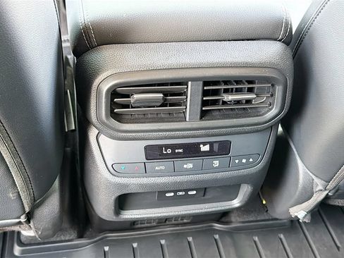 Used 2025 Honda Pilot EX-L image 24