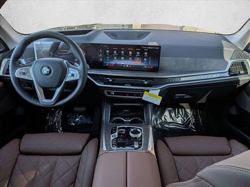 New 2026 BMW X7 xDrive40i w/ Executive Package image 15