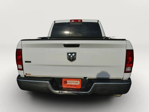 Used 2019 RAM 1500 Classic SLT RWD image 6
