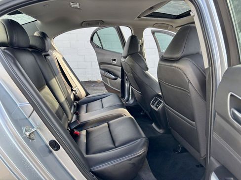 Used 2019 Acura TLX V6 FWD image 9