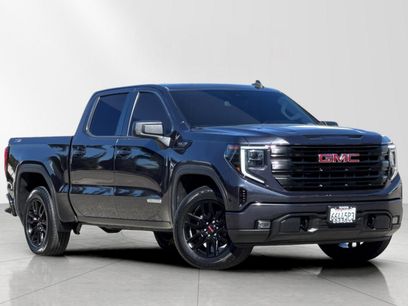 Used 2022 GMC Sierra 1500 Elevation w/ X31 Off-Road Package