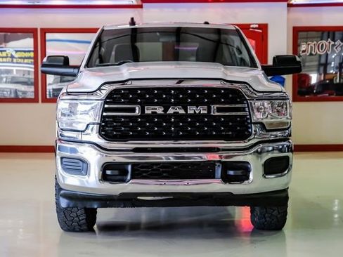 Used 2022 RAM 3500 Lone Star image 9