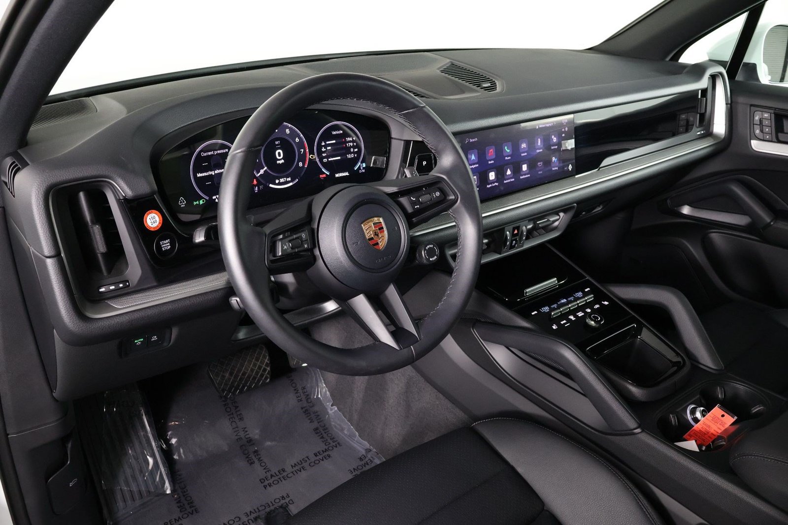 Certified 2026 Porsche Cayenne AWD/4WD image 4