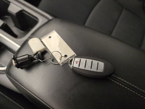 Used 2022 Nissan Sentra SV FWD image 39