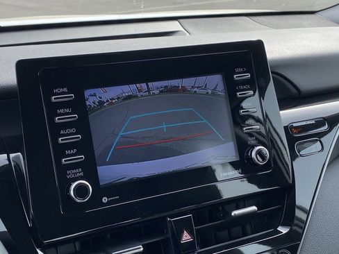 Used 2023 Toyota Camry SE image 8