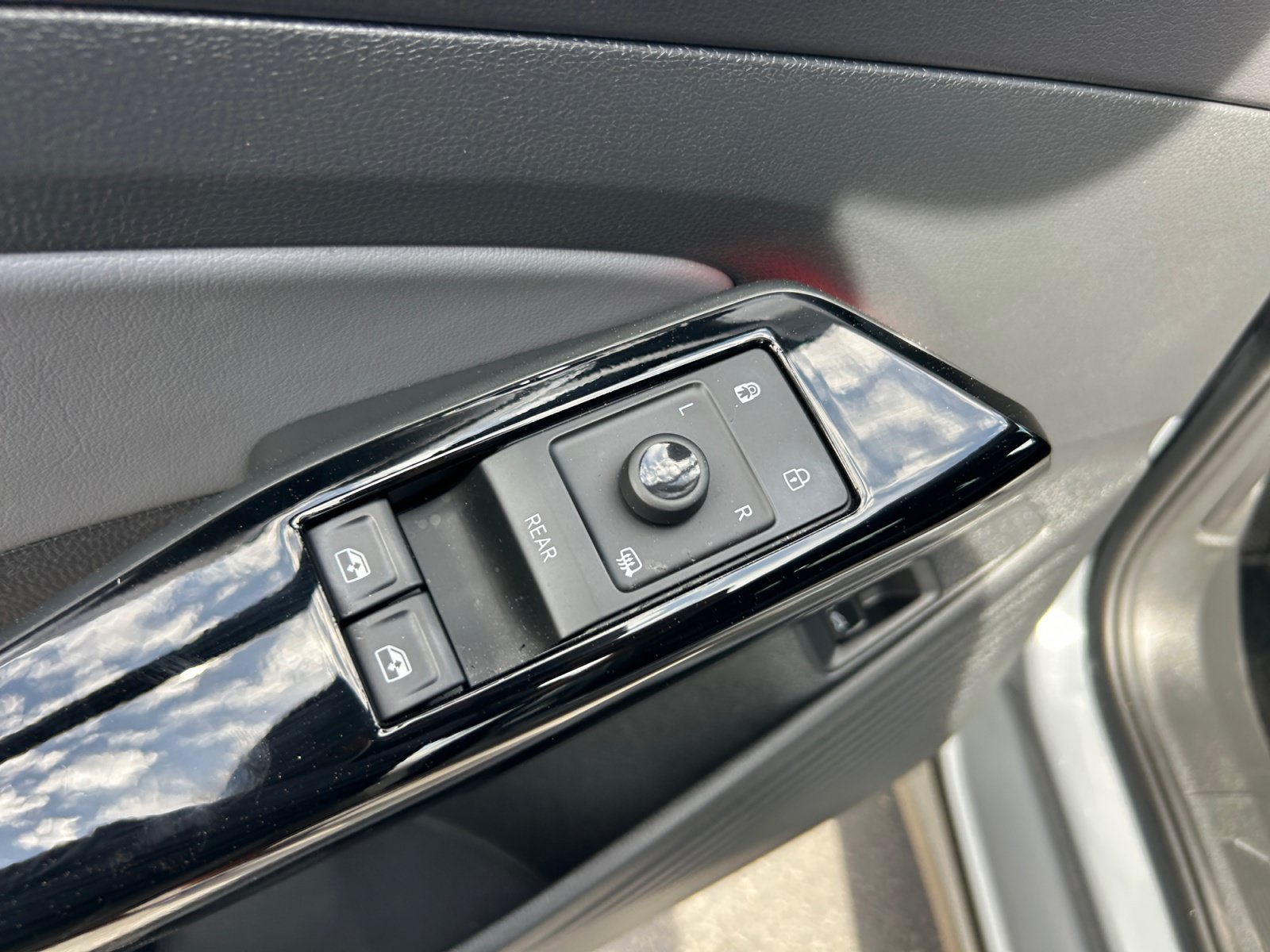 Certified 2023 Volkswagen ID.4 Pro S RWD image 13