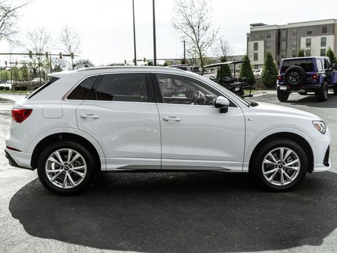 Used 2024 Audi Q3 2.0T Premium image 3