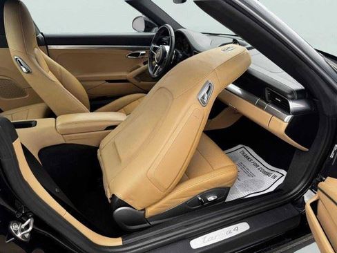 Used 2019 Porsche 911 Targa 4 AWD/4WD image 42