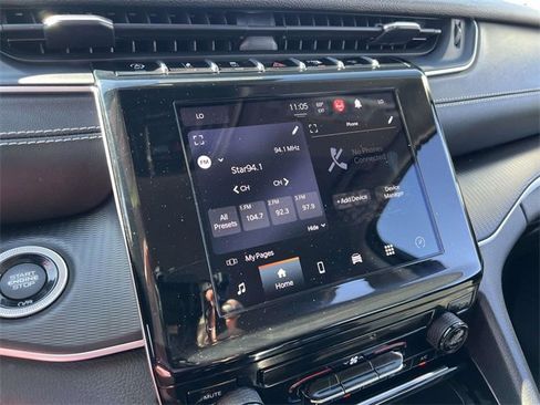 Certified 2023 Jeep Grand Cherokee L Laredo image 20