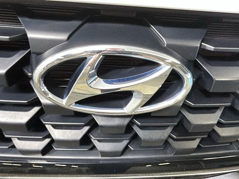 Used 2022 Hyundai Santa Fe XRT FWD image 9