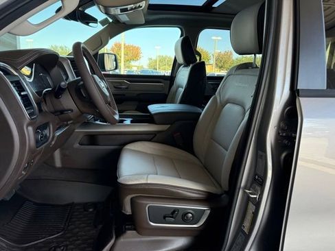 New 2026 RAM 1500 Laramie AWD/4WD image 19