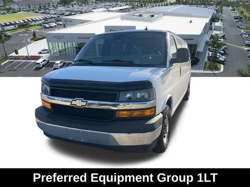 Used 2019 Chevrolet Express 3500 LT w/ LT Preferred Equipment Group RWD image 3