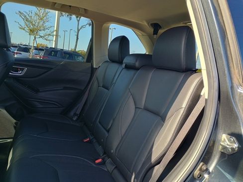 Used 2019 Subaru Forester Limited w/ Popular Package #3 image 17