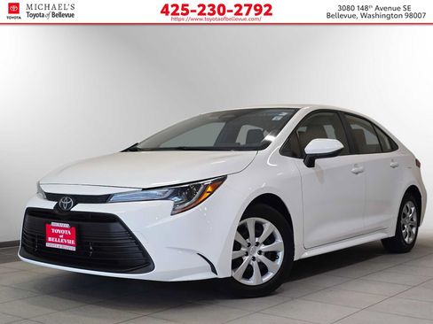 Certified 2024 Toyota Corolla LE FWD image 1
