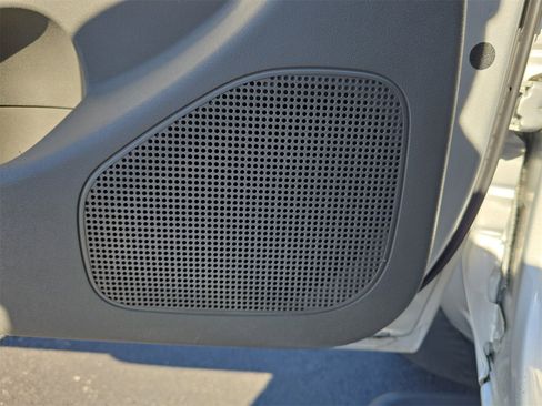 Used 2019 Nissan Frontier SV w/ Value Truck Package image 14