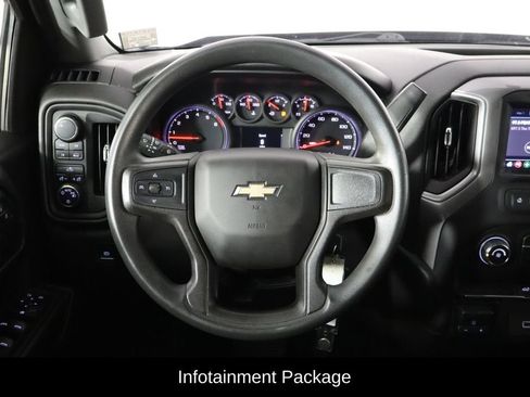 Used 2020 Chevrolet Silverado 1500 Custom w/ Custom Value Package AWD/4WD image 8