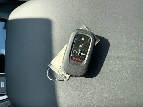 Certified 2025 Honda Accord EX-L image 31