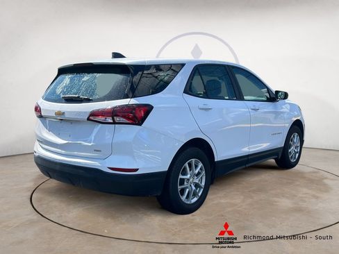 Used 2023 Chevrolet Equinox LS AWD/4WD image 3