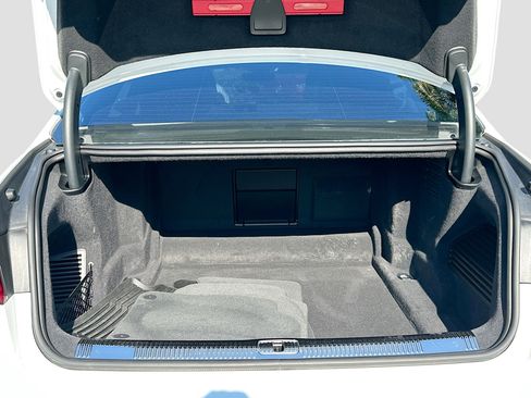 Used 2023 Audi A8 L 3.0T w/ Comfort Plus Package image 28