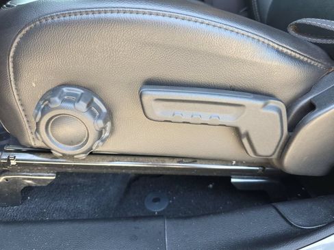 Used 2021 Jeep Wrangler Unlimited Sahara AWD/4WD image 18