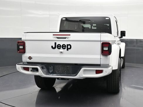 Used 2021 Jeep Gladiator Overland AWD/4WD image 2