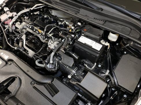 Used 2023 Toyota Corolla LE image 32