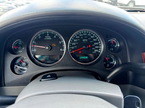 Used 2013 Chevrolet Tahoe LT w/ Luxury Package image 17