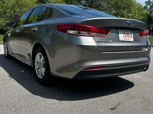 Used 2018 Kia Optima LX FWD image 5