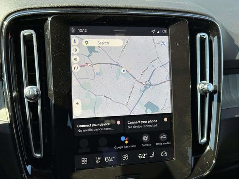 New 2026 Volvo XC40 B4 Plus w/ Protection Package Premier FWD image 10