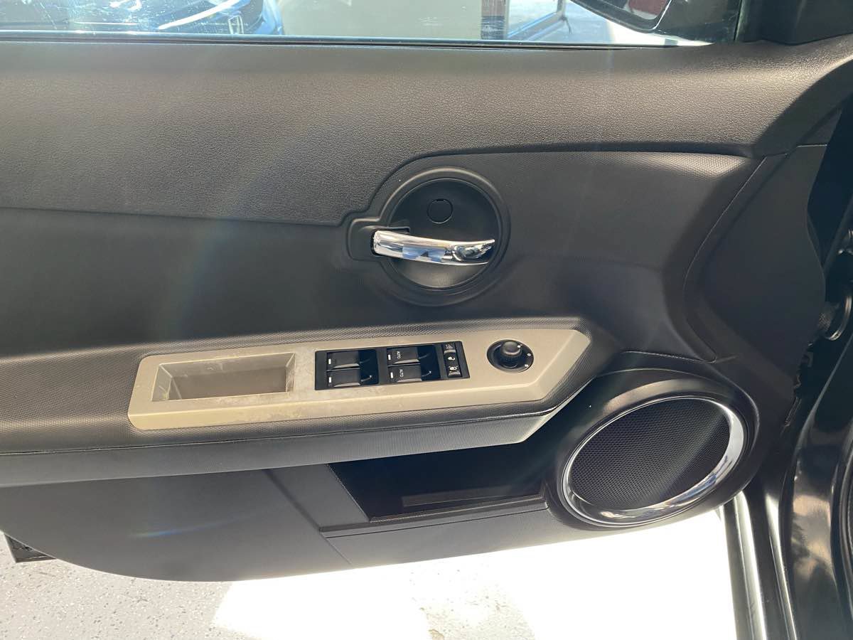 Used 2010 Dodge Avenger R/T w/ Premium Convenience Group FWD image 22