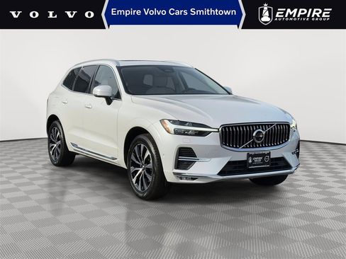 Used 2023 Volvo XC60 B5 Plus image 1