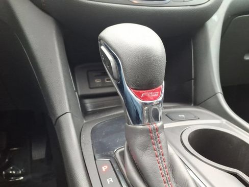 Used 2023 Chevrolet Equinox RS w/ RS Leather Package FWD image 21