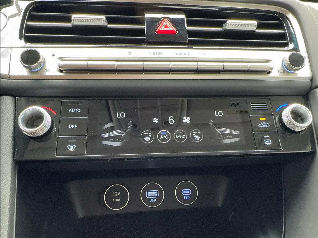 Used 2026 Genesis G70 2.5T RWD image 48