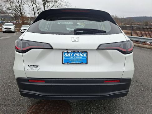 Used 2024 Honda HR-V LX image 5