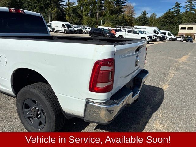Used 2024 RAM 2500 Tradesman w/ Chrome Appearance Group AWD/4WD image 3