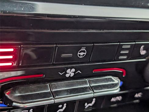 Used 2021 Jeep Grand Cherokee L Limited image 32