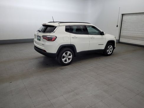 Used 2018 Jeep Compass Latitude w/ Popular Equipment Group AWD/4WD image 10