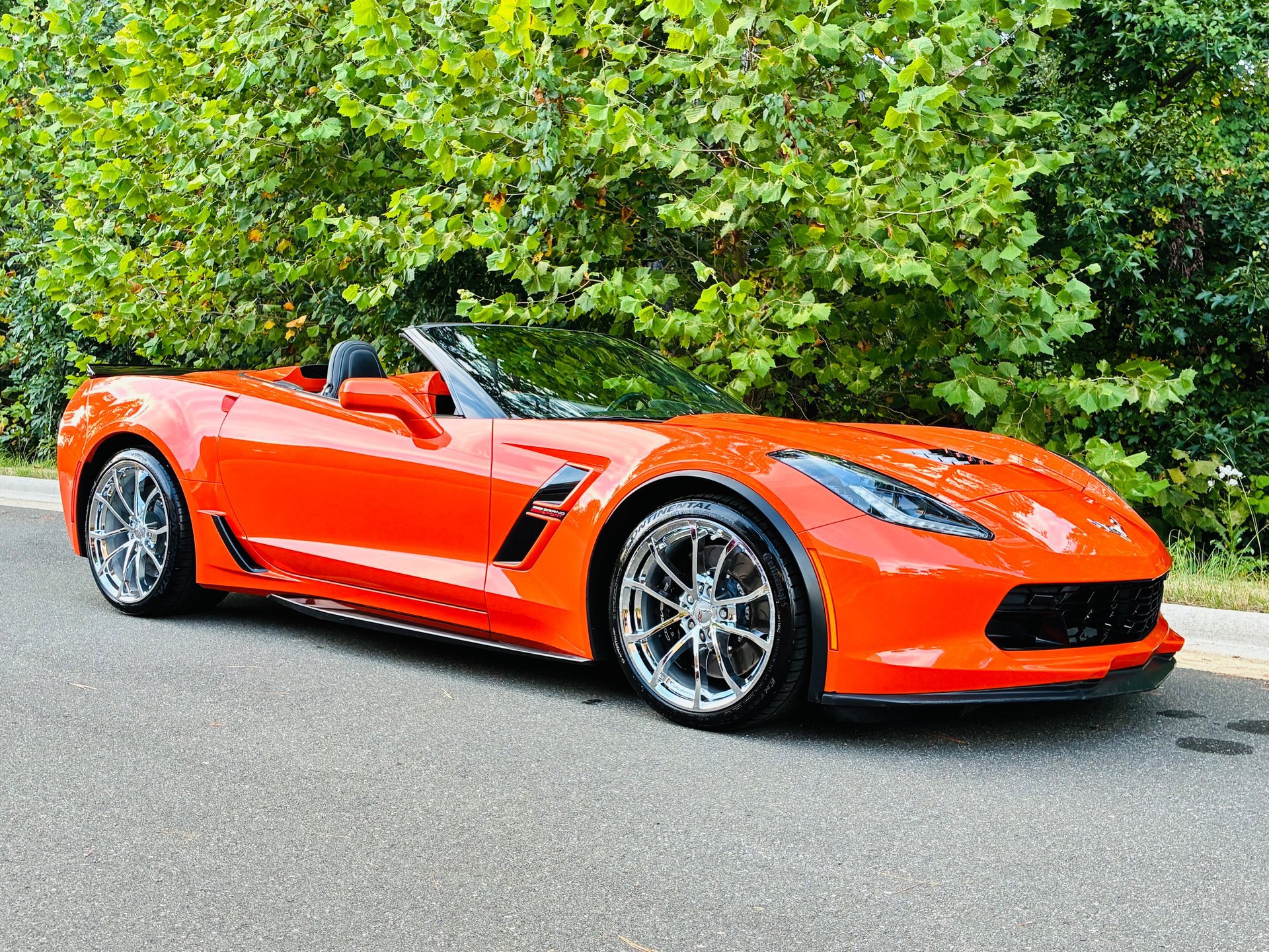 Used 2019 Chevrolet Corvette Grand Sport RWD image 1