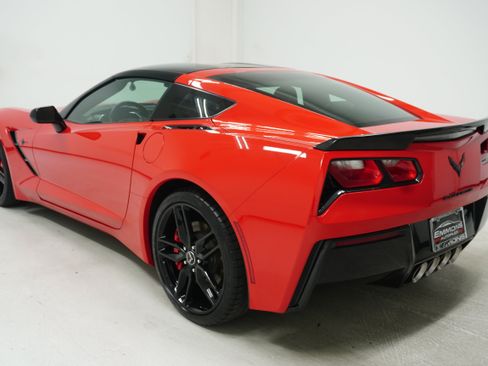 Used 2015 Chevrolet Corvette Stingray Coupe w/ ZF1 Appearance Package RWD image 6