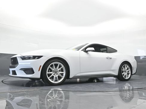 Used 2024 Ford Mustang Coupe RWD image 45