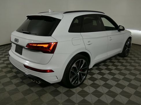 Used 2024 Audi SQ5 Premium Plus AWD/4WD image 3